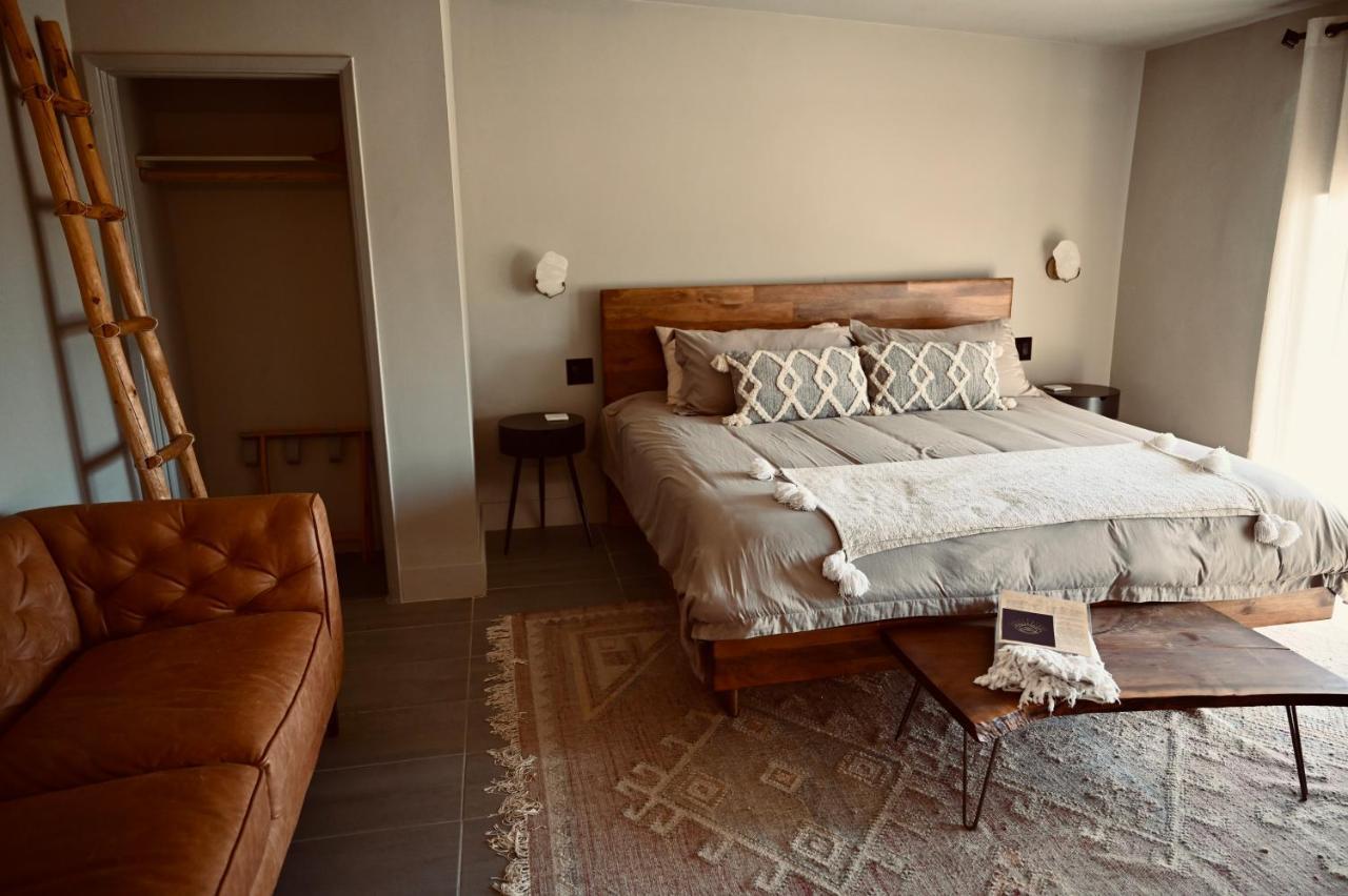 דזרט הוט ספרינגס Miracle Manor Boutique Hotel & Spa מראה חיצוני תמונה